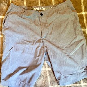 Red Camel size 31 mens shorts.